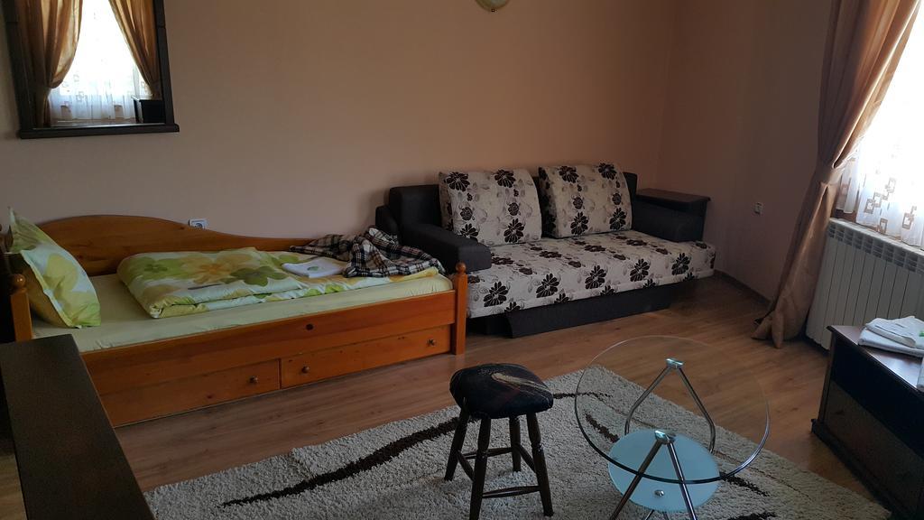 Guest House Maria Копривштиця Екстер'єр фото